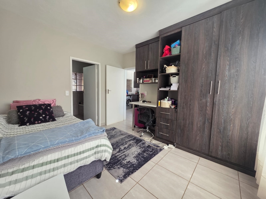 1 Bedroom Property for Sale in Die Bult North West